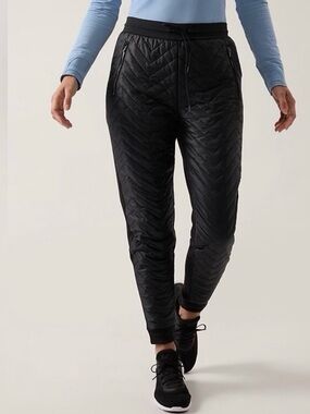 🌺Like new RARE Athleta Quilted Black Jogger Pants🌺solstice jogger 🌺